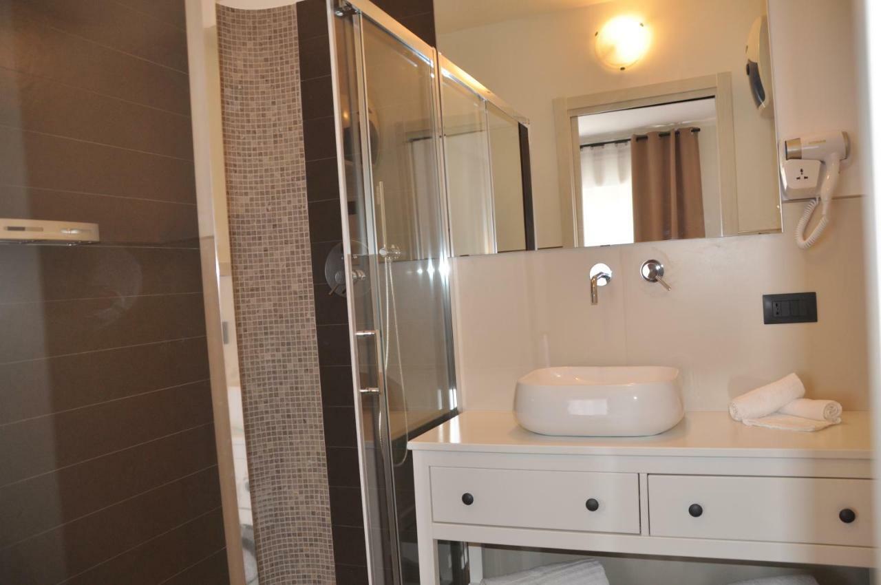 Eva Luxury Rooms Cagliari Buitenkant foto